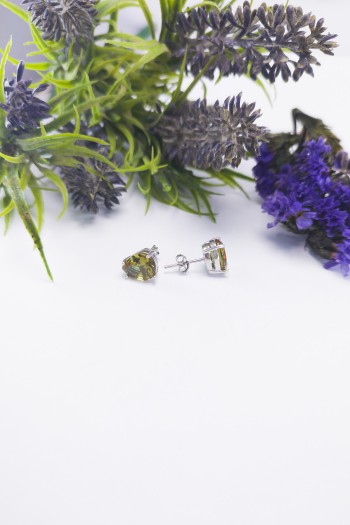 Damla Tasaım Zultanit Taşlı Gümüş Küpe