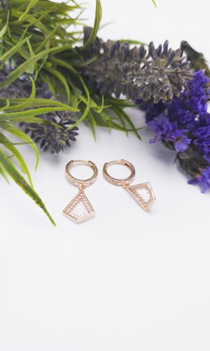 Elmas Tasarım Zirkon Gümüş Küpe