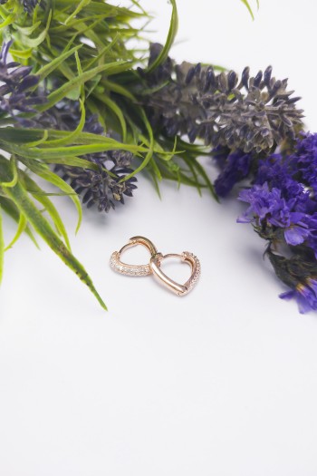 Kalp Tasarım Zirkon Gümüş Küpe