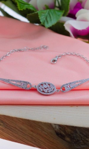 Elips Model Baget Zirkon Taşlı Gümüş Bileklik Elips Model Baget Zirkon Taşlı Gümüş Bileklik