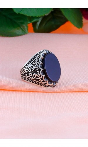Kalemkar İşlemeli Oniks Taşlı Erkek Gümüş Yüzük