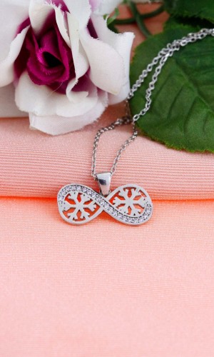 Sonsuzluk Kar Tanesi Model Zirkon Taşlı Gümüş Kolye