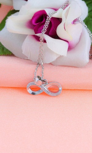 Sonsuzluk Model Zirkon Taşlı Gümüş Kolye