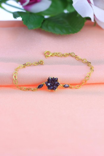 Lotus Model Siyah Zirkon Taşlı Altın Kaplama Gümüş Bileklik