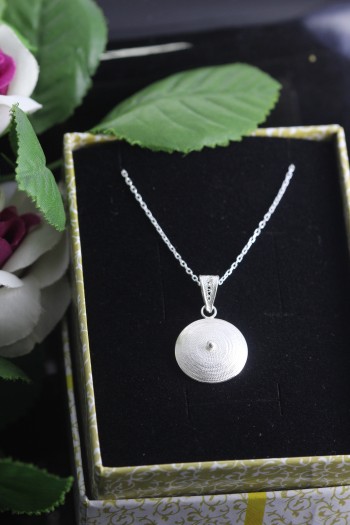 Yuvarlak Model Telkari Gümüş Kolye