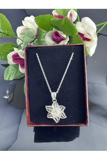 925 ayar çiçek motifli telkari gümüş kolye