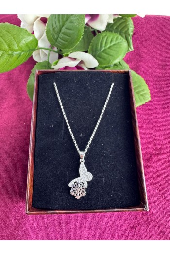 925 ayar kar tanesi ve kelebek motifli zirkon taşlı gümüş kolye