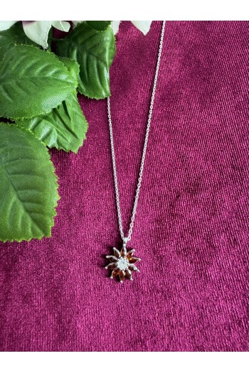 925 ayar papatya desenli kırmızı zirkon taşlı hayalet gümüş kolye