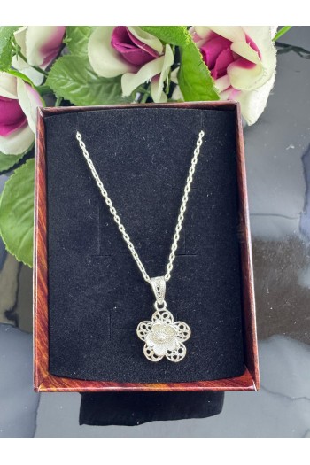 925 ayar papatya motifli telkari desenli  gümüş kolye