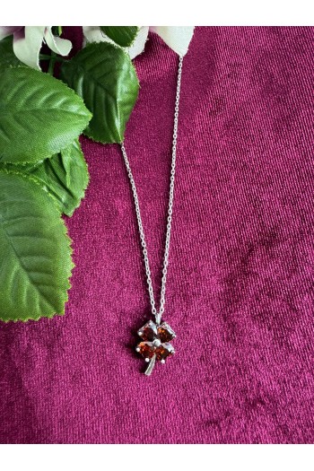 925 ayar yonca desenli kırmızı zirkon taşlı hayalet gümüş kolye