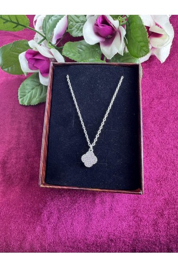 925 ayar yonca desenli zirkon taşlı hayalet gümüş kolye