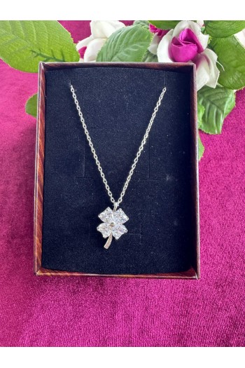 925 ayar yonca desenli zürkon taşlı hayalet gümüş kolye