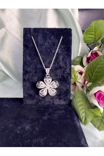 çiçek desenli motifi el işi telkari gümüş kolye