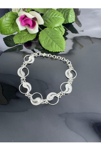 halka model içi yarım ay desenli El Işçiliği Telkari Gümüş Bileklik