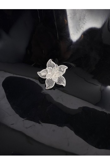 Minik Lotus Motifi El Işi Telkari Gümüş Broş & Yaka İğnesi 