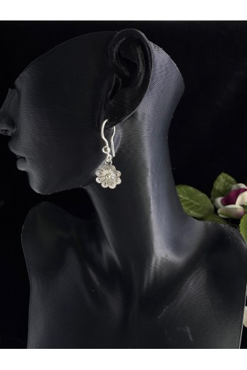 papatya motifi sallantılı model el işi telkari gümüş küpe 