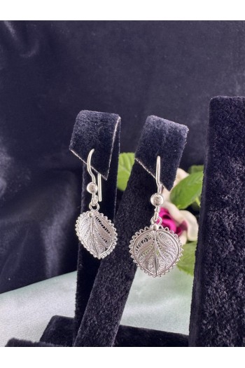 Yaprak model sallantılı model el işi telkari gümüş küpe 