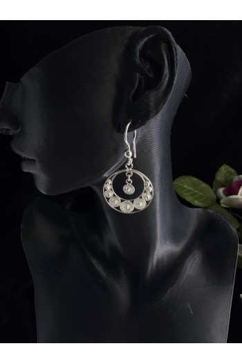 Yuvarlak desenli sallantılı model el işi telkari gümüş küpe 