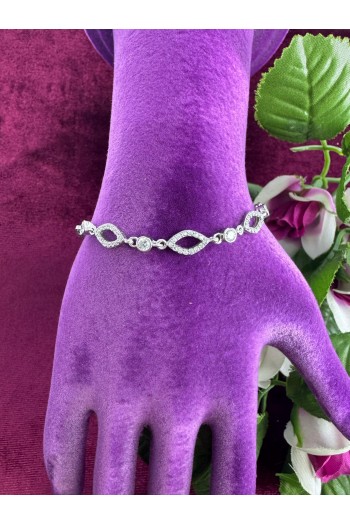 zirkon taşlı çapraz kare motifli 925 ayar gümüş bileklik